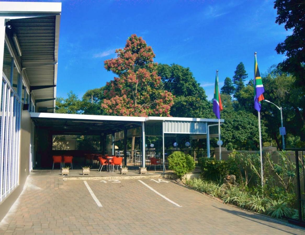 דורבן Essenwood Park Hotel מראה חיצוני תמונה