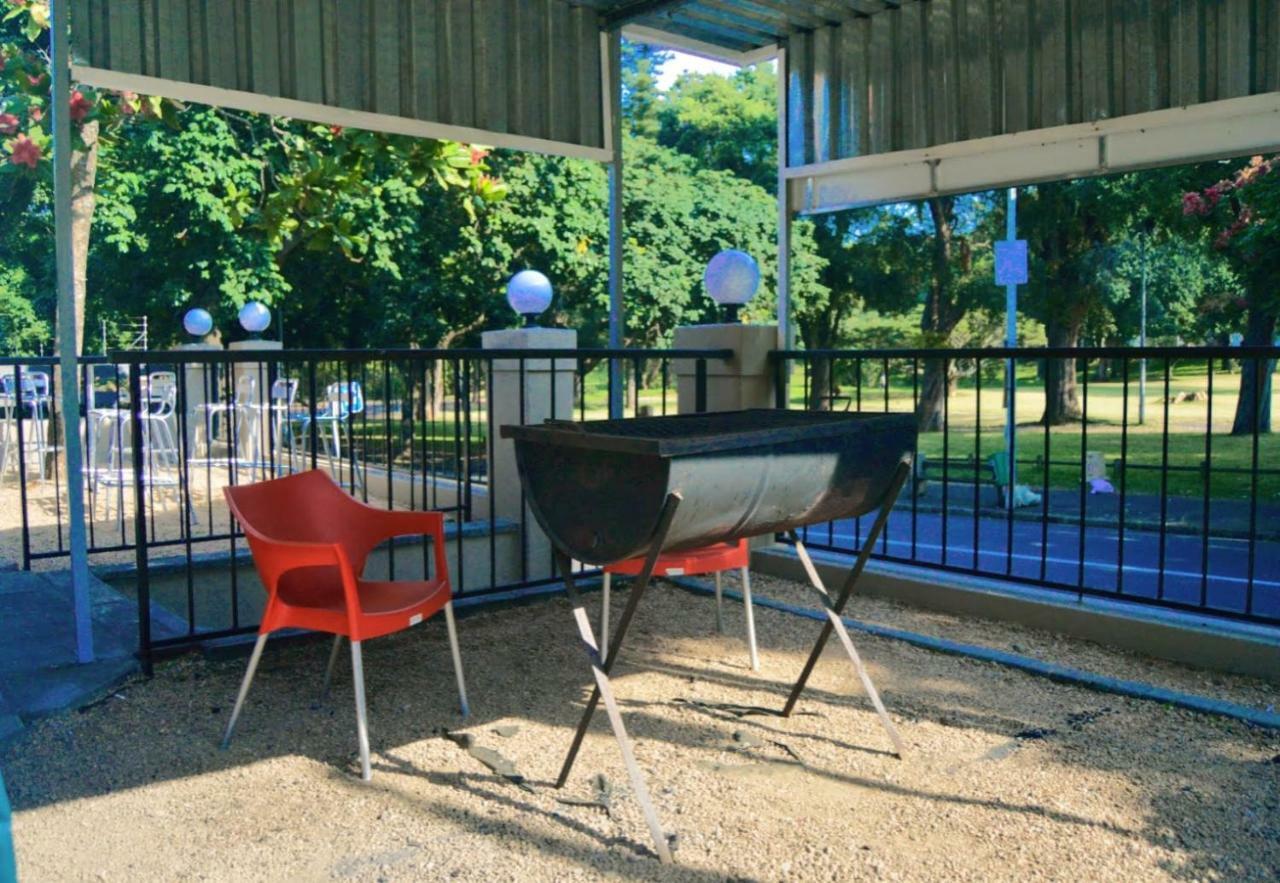 דורבן Essenwood Park Hotel מראה חיצוני תמונה